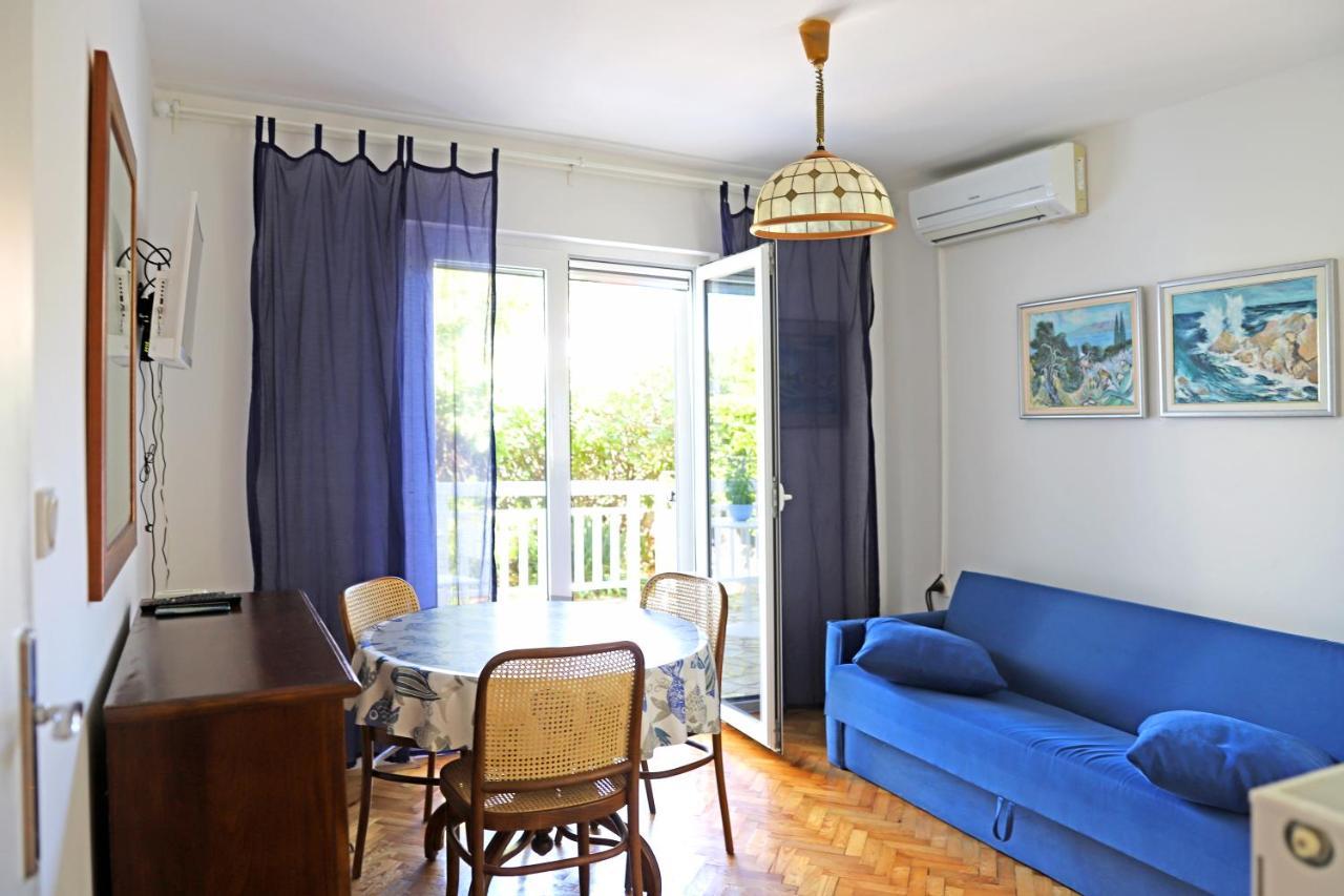 Apartment Hudan Malinska Bagian luar foto