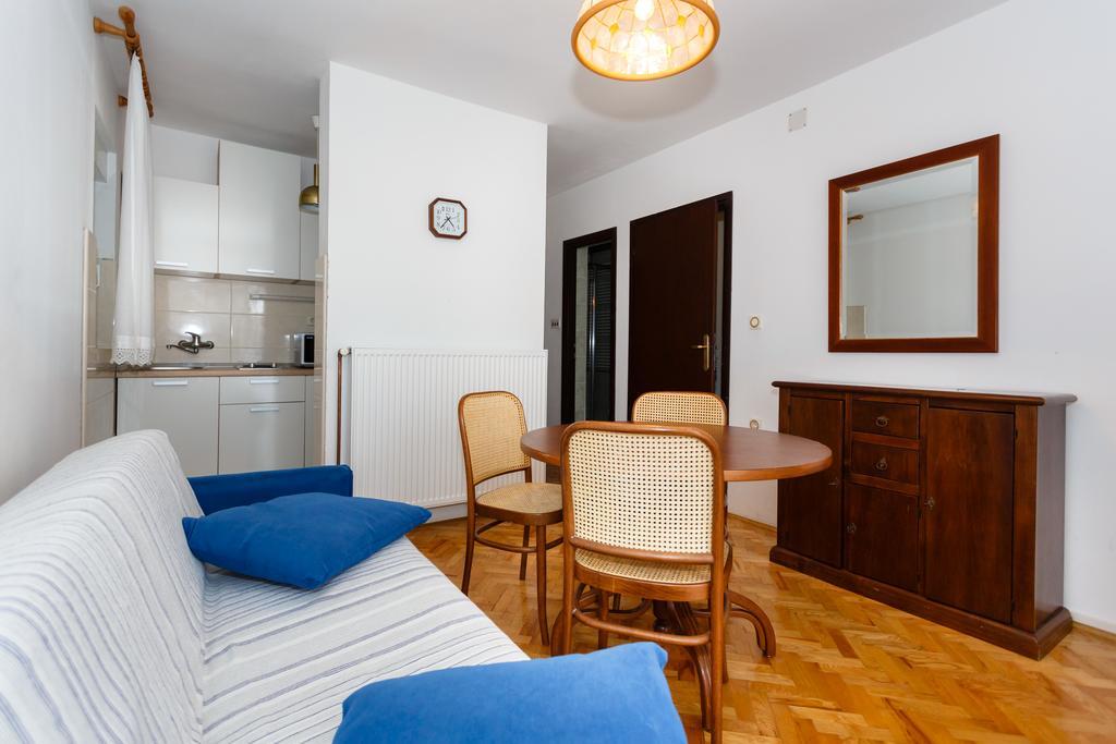 Apartment Hudan Malinska Bagian luar foto