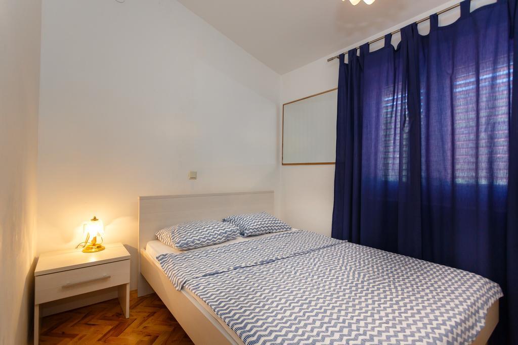 Apartment Hudan Malinska Bagian luar foto
